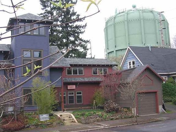 apartment: 1819 NE Skidmore