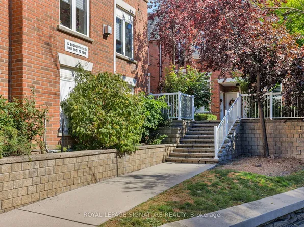 12 Sudbury St Unit 1606, Toronto, ON M6J 3W7