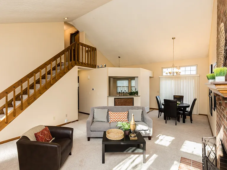 4112 Loughmoor Dr — Photo 5
