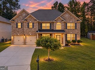 3594 Hideaway Ln, Loganville, GA 30052