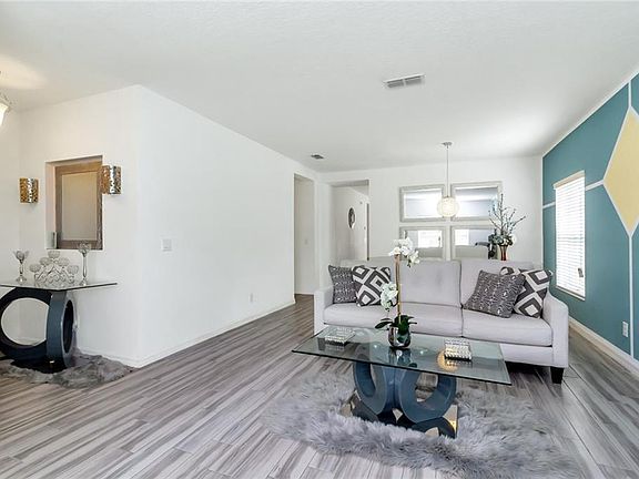 2nd image of 136 Whispering Pines Way