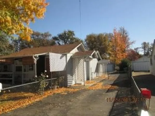 1627 School St, Anderson, CA 96007