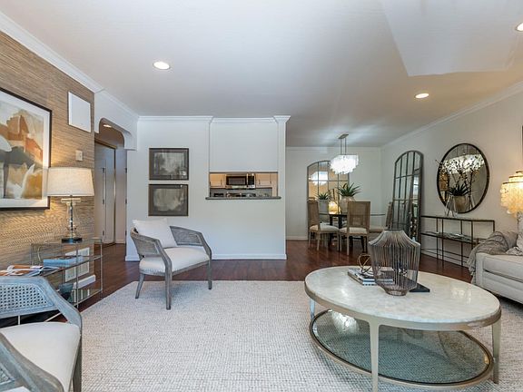 3rd image of 3222 Glendora Dr APT 102