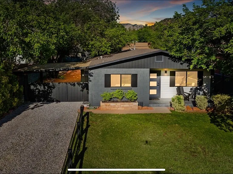 80 Oak Creek Blvd — Photo 2