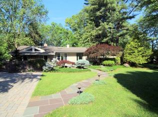 7308 Broxburn Ct, Bethesda, MD 20817