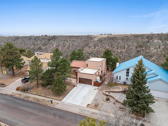 5th image of 1315 San Ildefonso Rd