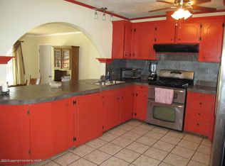 105 S Kentucky St, Perryton, TX 79070