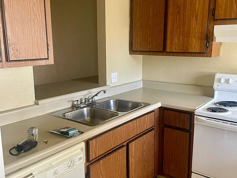 2846 E Kathleen Rd #103 — Photo 1
