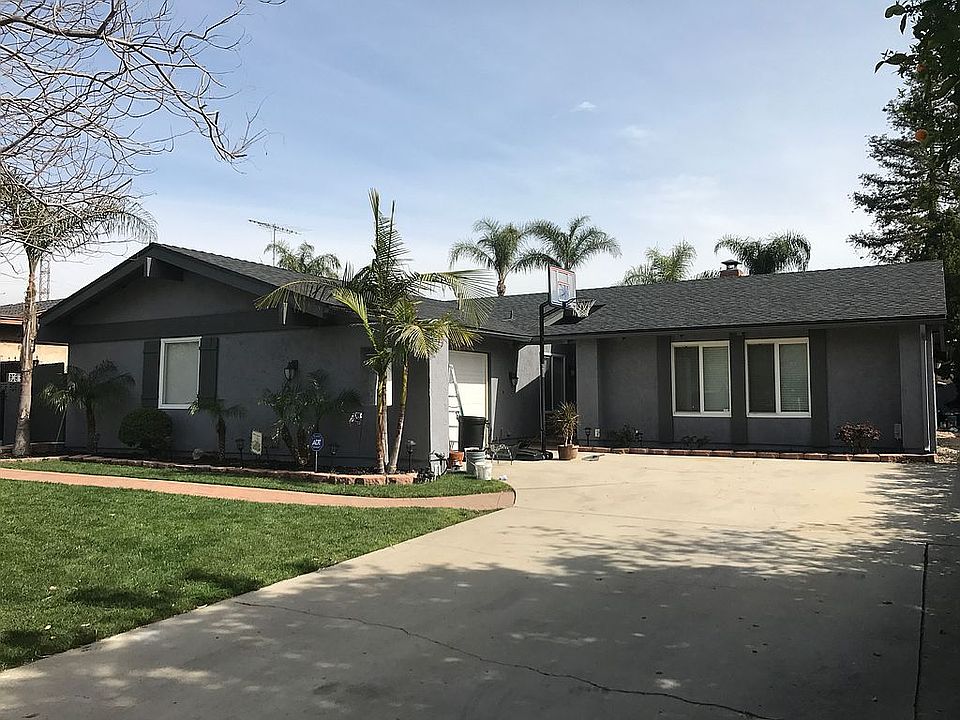1st image of 15714 El Cajon St