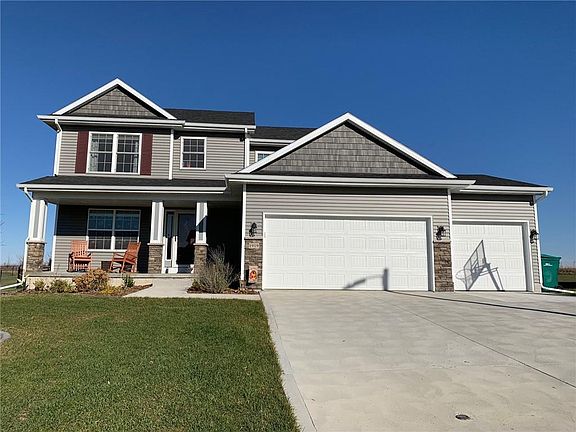 2nd image of 1919 Dogwood Ln