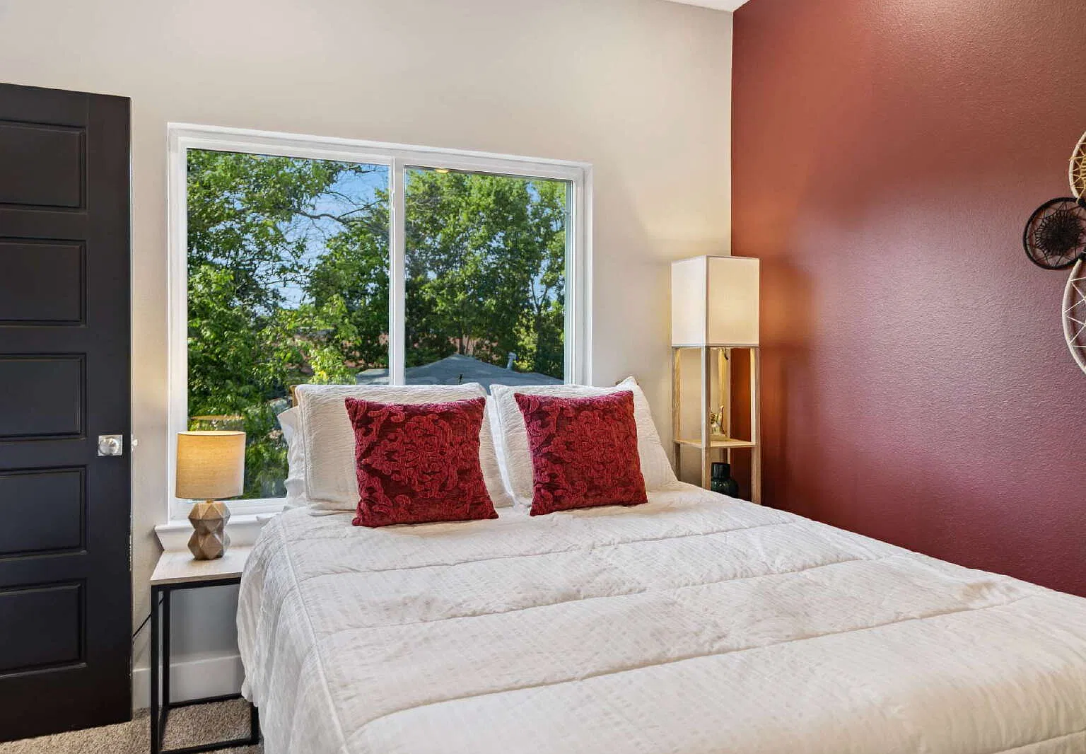 2 bed, 1.5 bath, 1113 sqft, $2,000 — Photo 4