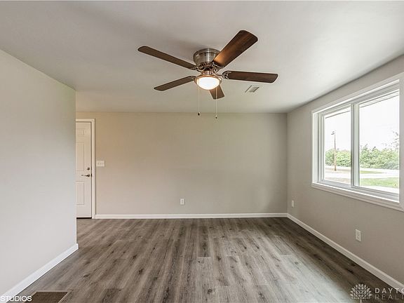 3rd image of 3008 Beamsville Union City Rd