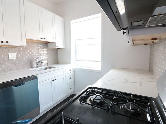 5th image of 504 Beach 68 St #1
