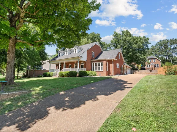 104 Oak Hill Dr, Smyrna, TN 37167