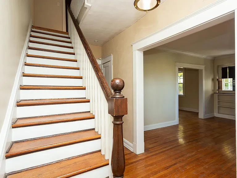 343 N Gore Ave — Photo 6