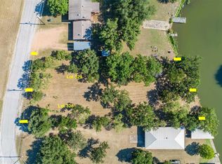 329 E Lakeshore Dr, Sunrise Beach, TX 78643