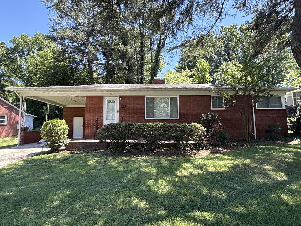 1st image of 932 Hickory Nut St