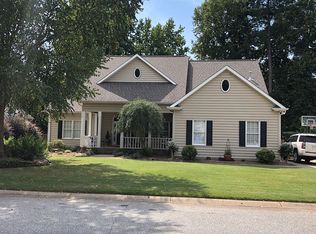 814 Bluffton Dr, Roebuck, SC 29376