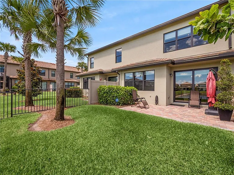 4802 San Fratello Cir — Photo 15