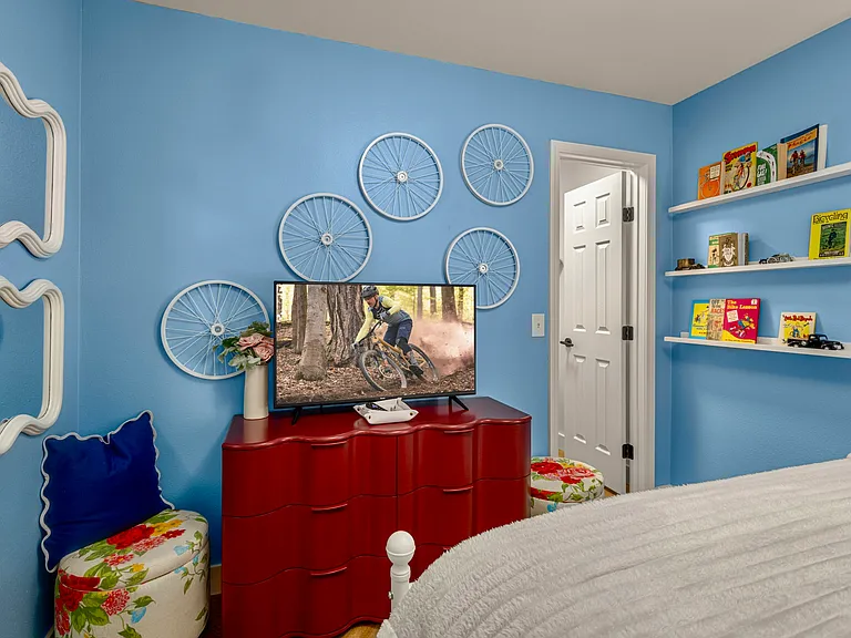 1203 Spriggs Ct — Photo 39