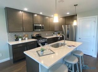 3349 Summerset Dr, Monclova, OH 43542