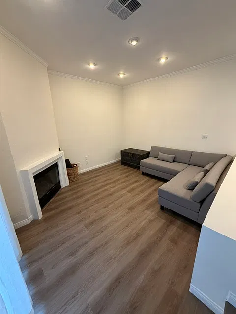 2 bed, 2.5 bath, 1022 sqft, $3,750 — Photo 3