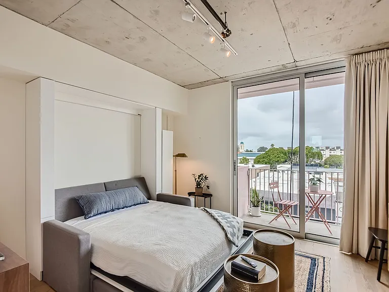 Sasan Lofts — Photo 45