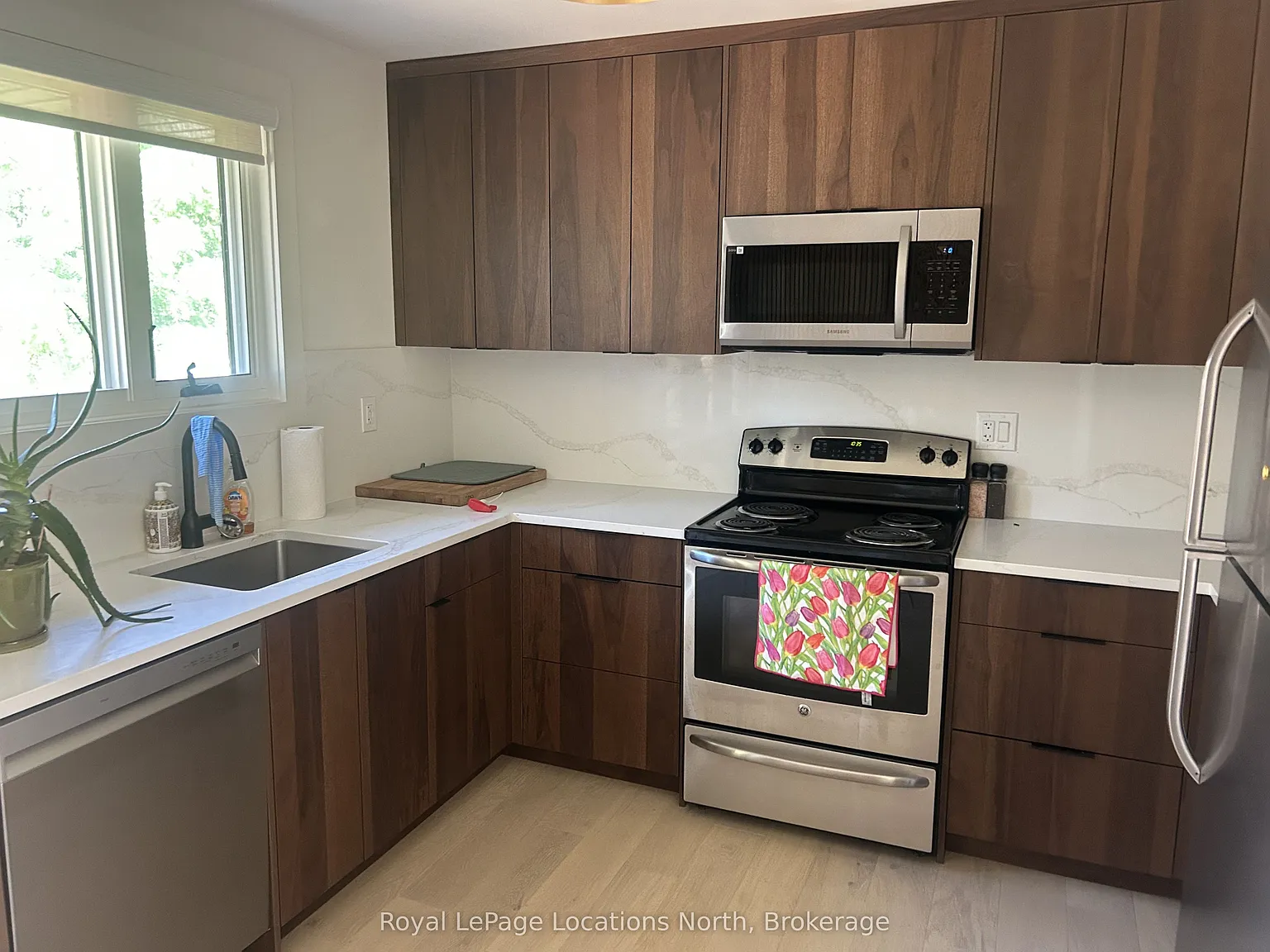 3 bed, $2,300 — Photo 4