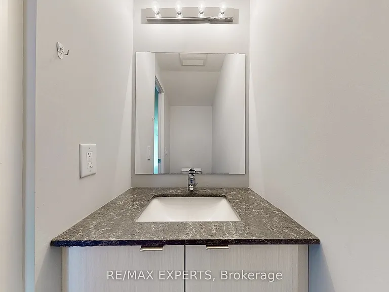 3237 Bayview Ave #Townhouse 106 — Photo 15