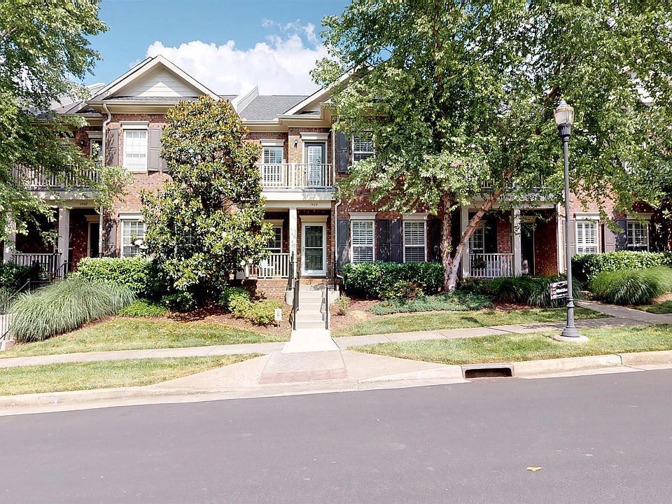 1st image of 1404 Burnside Dr