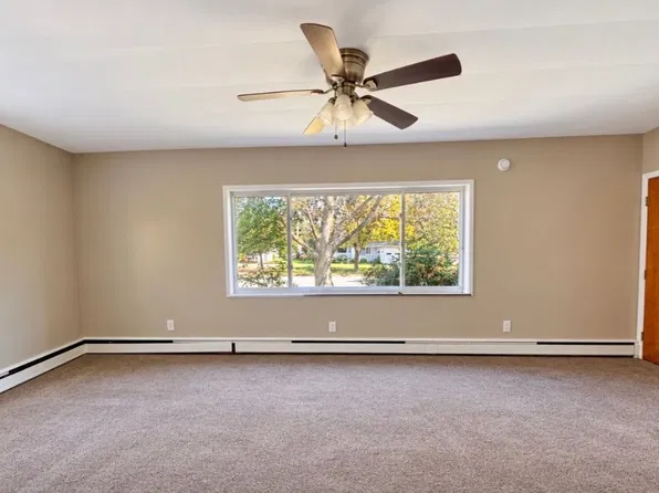 531 N McKenzie St APT 2, Adrian, MI 49221