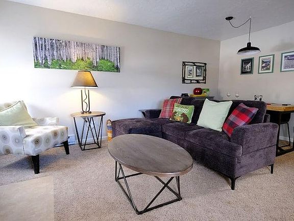 5th image of 35 Promontory Dr. #9