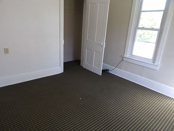 4th image of 334 Liberty St