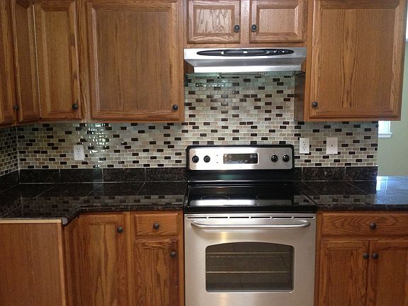 3rd image of 11601 Carlene Dr