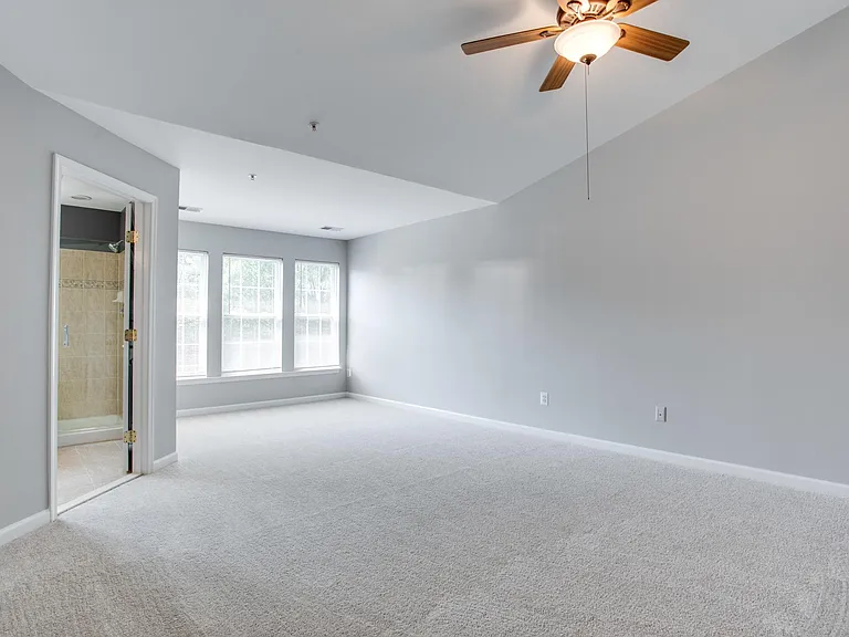 10410 Damascus Park Ln — Photo 35