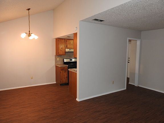 5th image of 4500 Dorsett Oaks Cir #A