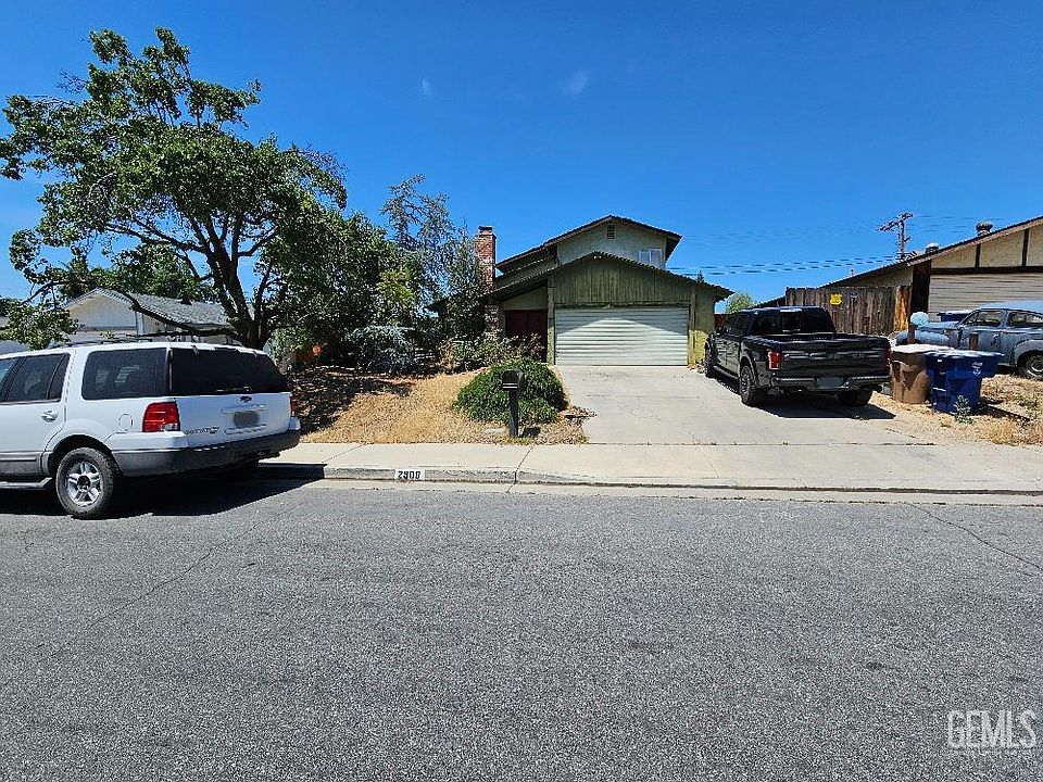 2nd image of 2908 Catalina Dr