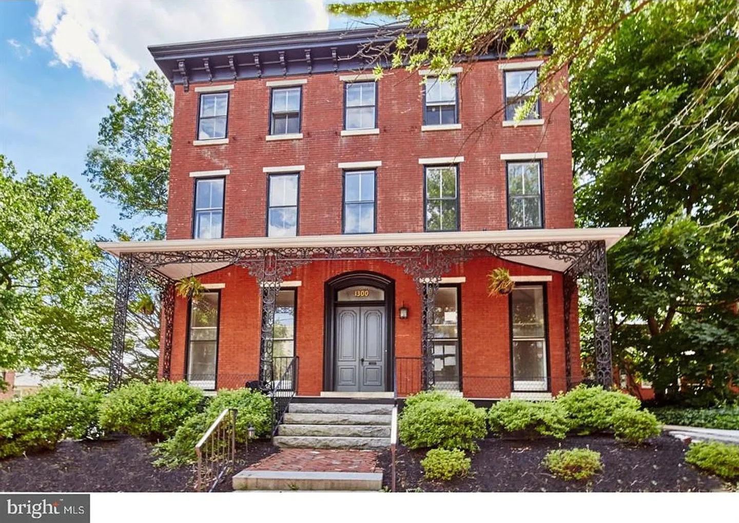 1300 Delaware Ave — Photo 1