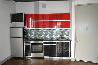 Rented by Loom Group