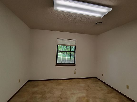 5th image of 1511 S Vermont Ave #1511