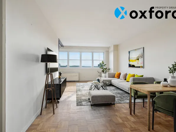 66-36 Yellowstone Boulevard image 1 of 20