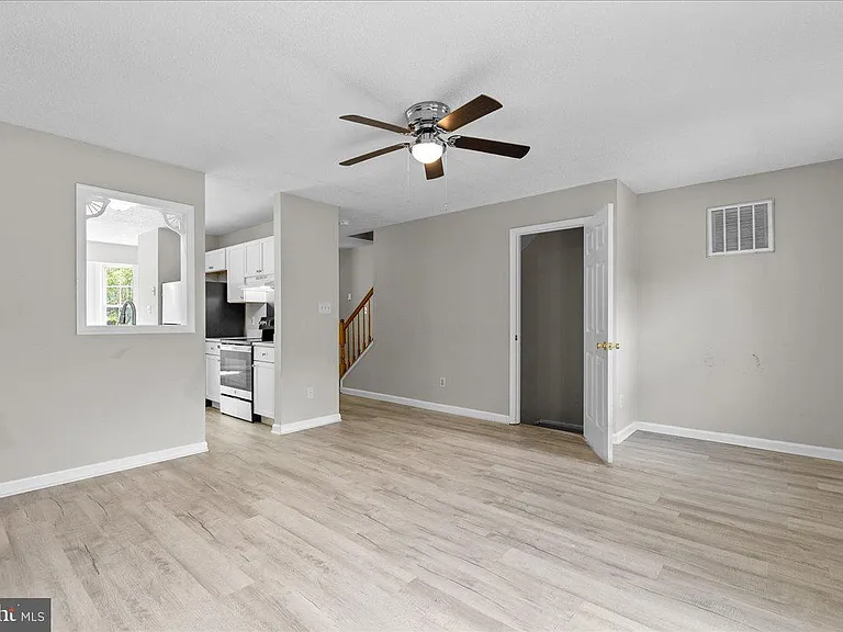 229 Sherando Cir — Photo 15