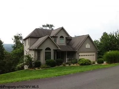 1007 Deerwood Dr photo 1