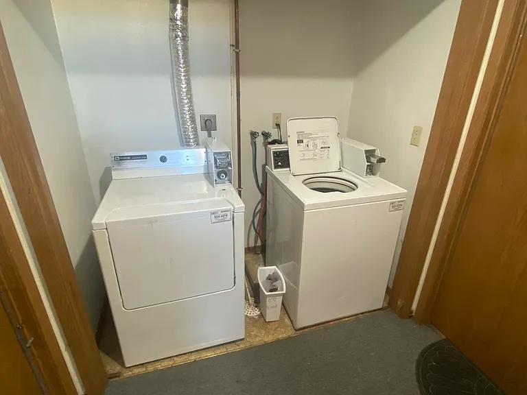 441 Lindale Dr #4 — Photo 8