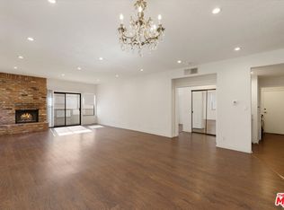 432 S Hamel Rd APT 201, Los Angeles, CA 90048
