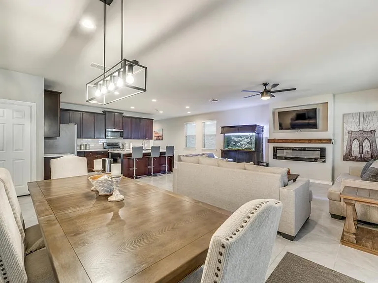 5921 Lehman Way — Photo 8
