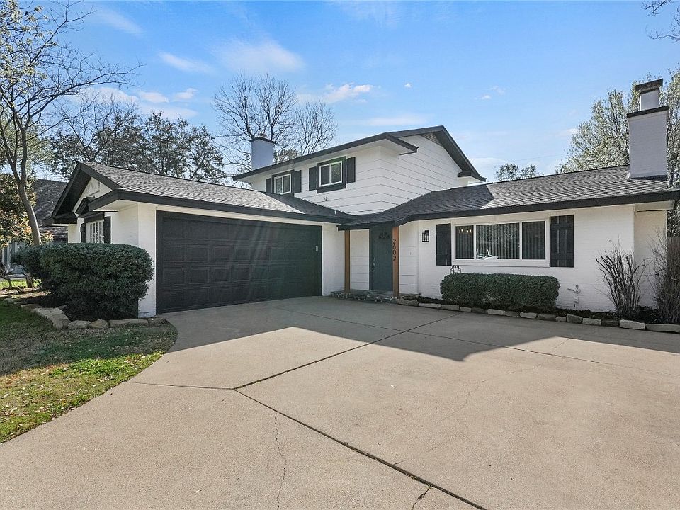 1st image of 2602 Hollywood Dr