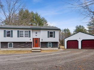 28 Maple St, New Gloucester, ME 04260