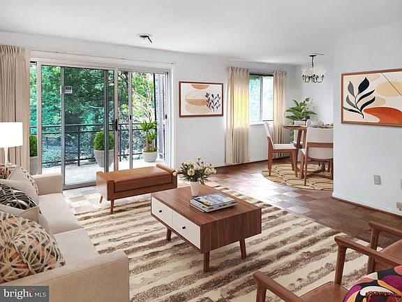 3rd image of 10444 Rockville Pike APT 202