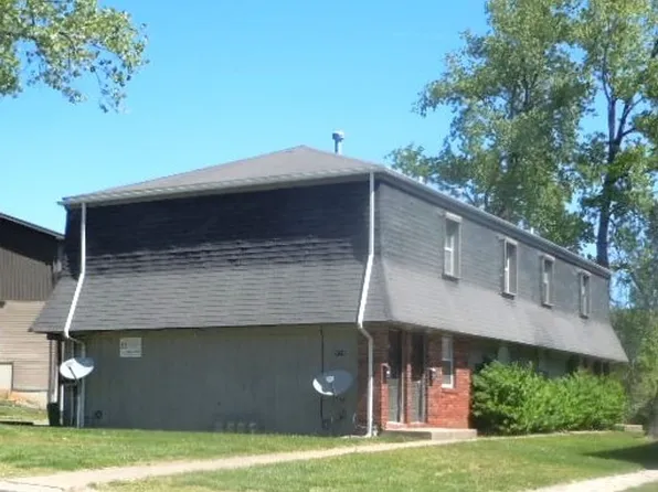 1114 Cherokee St APT B, Collinsville, IL 62234
